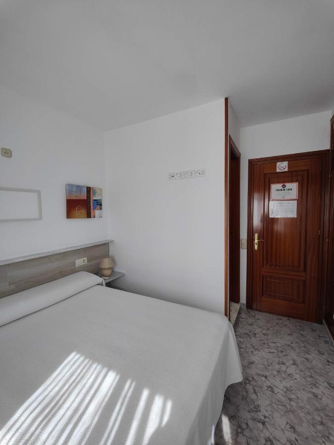 Hostal Las Dunas Cabo De Gata Exteriör bild