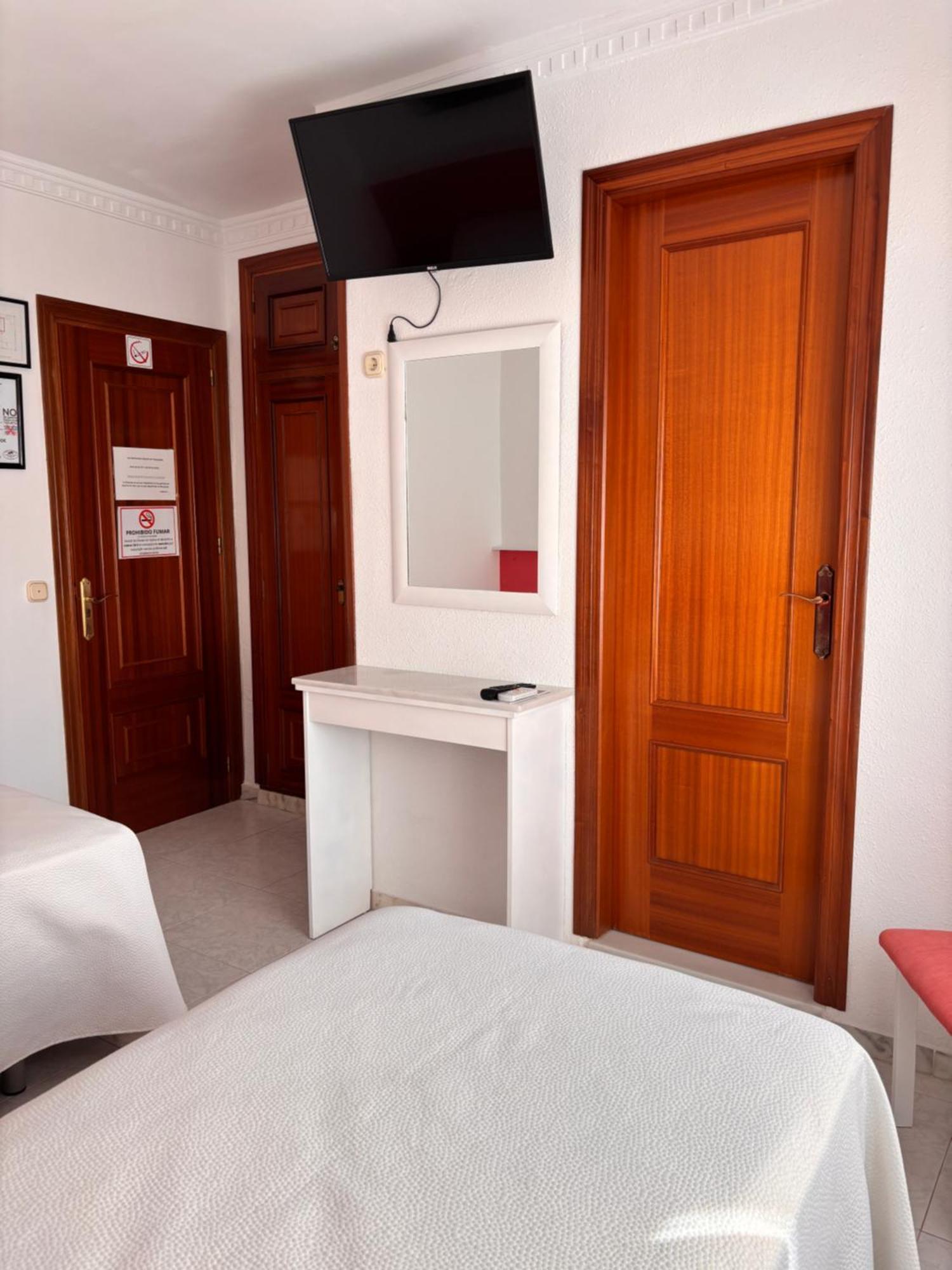 Hostal Las Dunas Cabo De Gata Exteriör bild