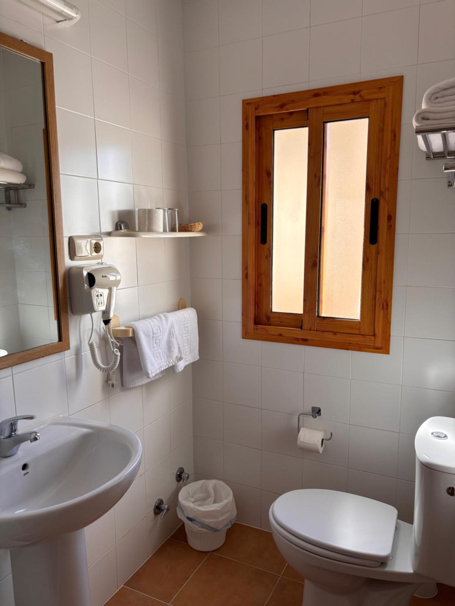 Hostal Las Dunas Cabo De Gata Exteriör bild