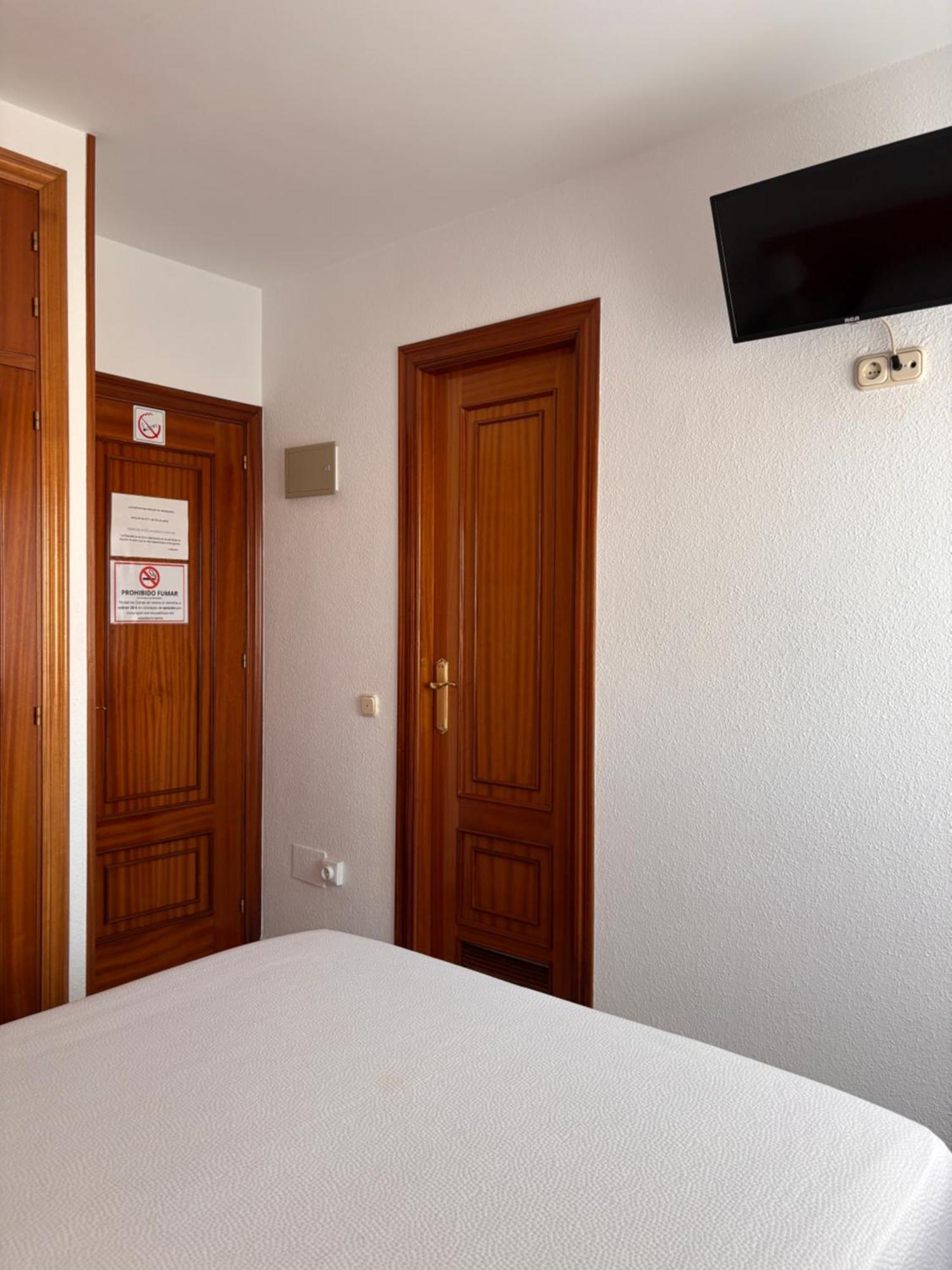 Hostal Las Dunas Cabo De Gata Exteriör bild