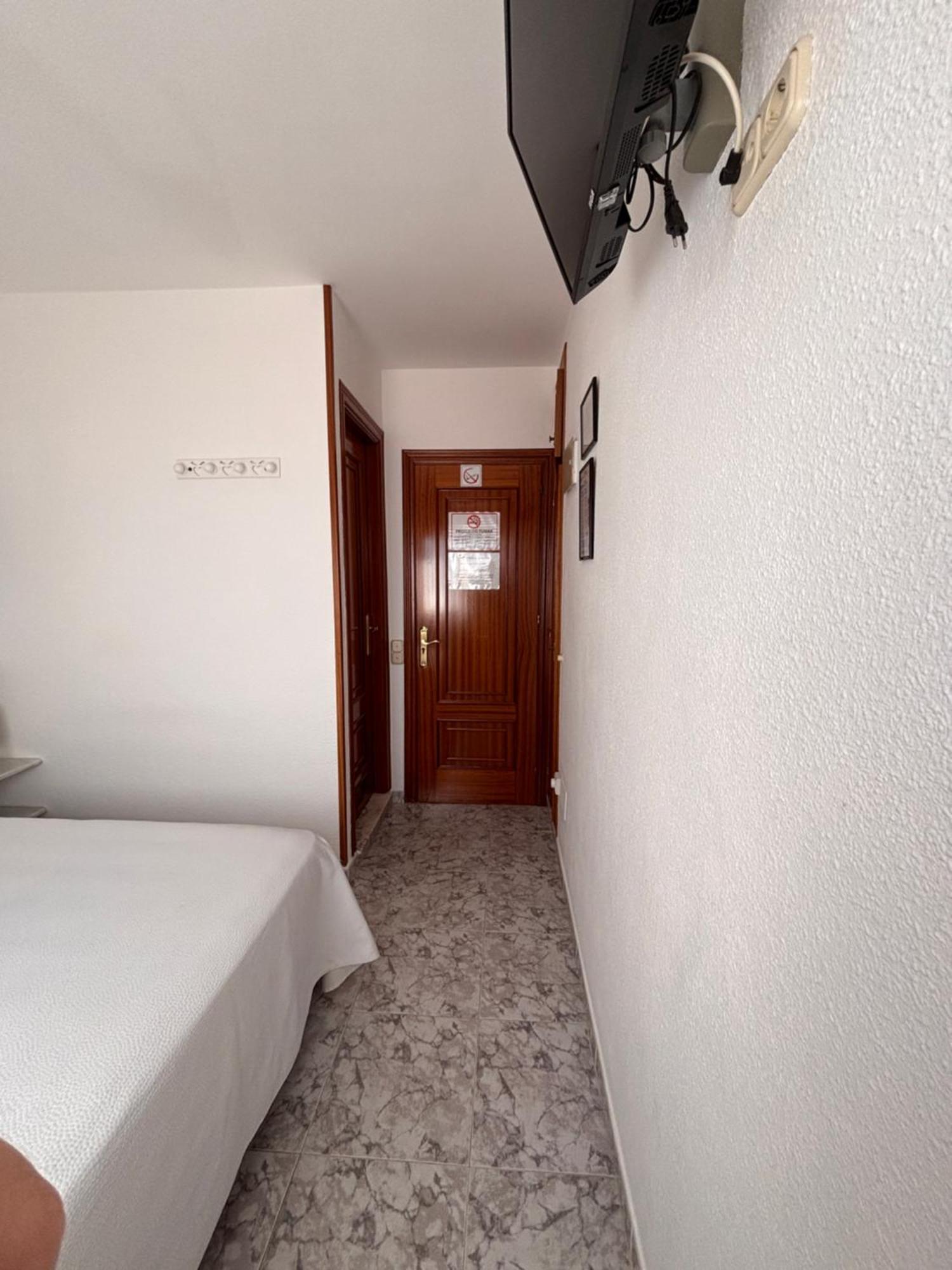 Hostal Las Dunas Cabo De Gata Exteriör bild