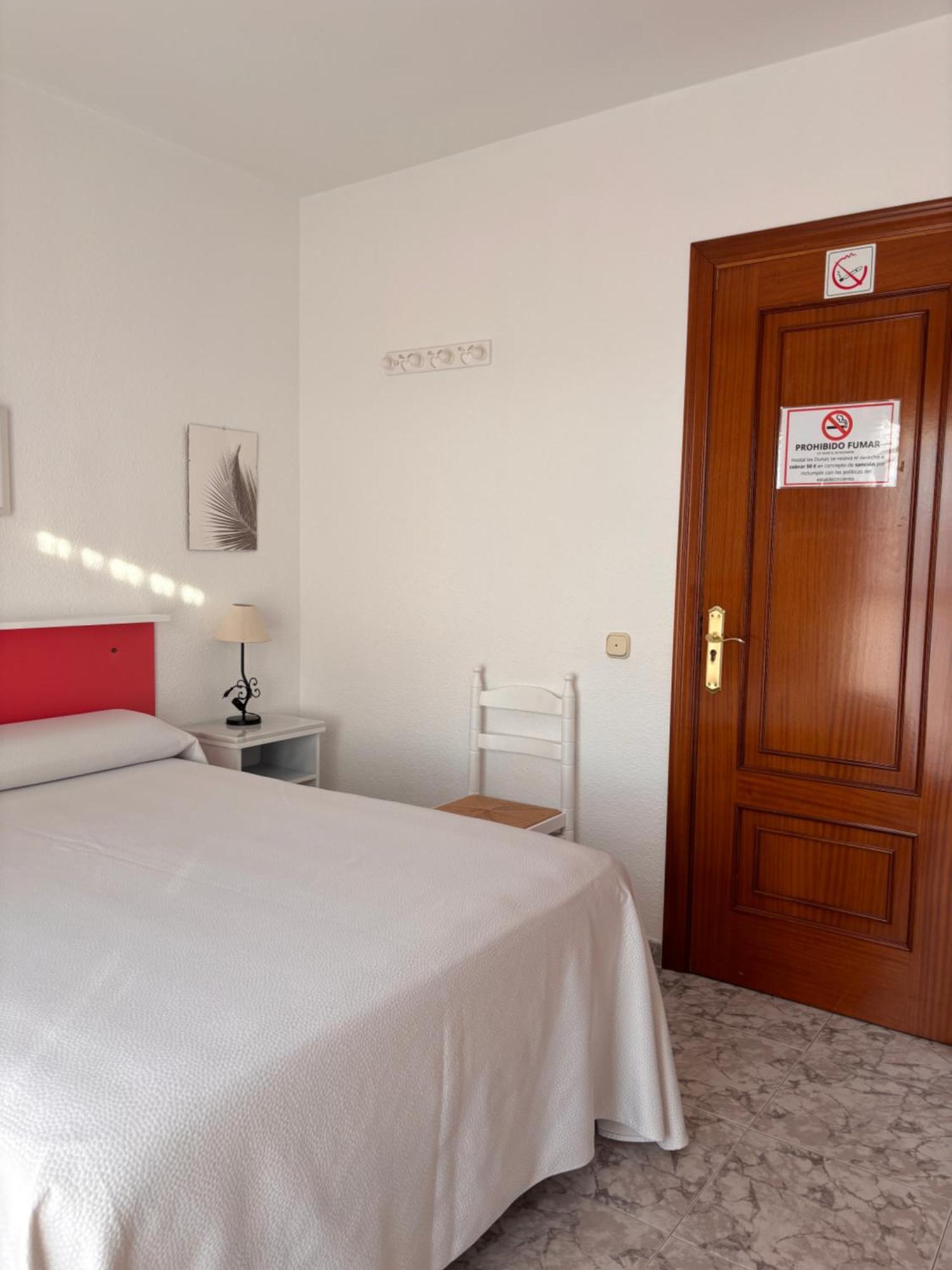 Hostal Las Dunas Cabo De Gata Exteriör bild