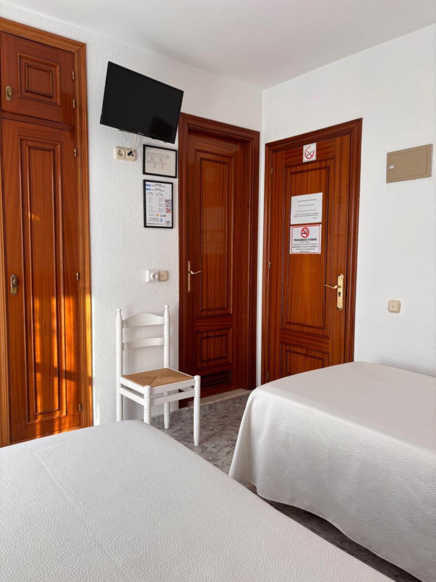 Hostal Las Dunas Cabo De Gata Exteriör bild